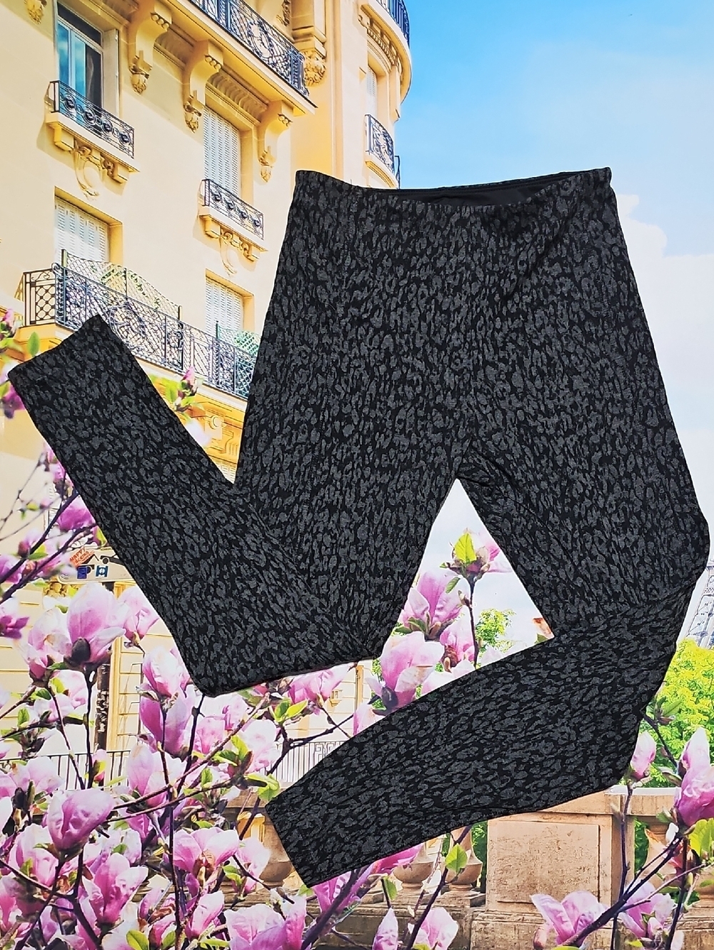 Lysse Black & Gray Patterned Leggings Size Small